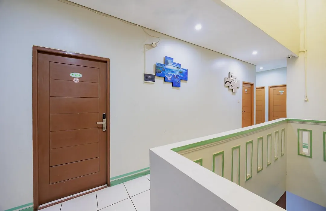 Green Apple Residence Near Sarinah Mitra Reddoorz-1